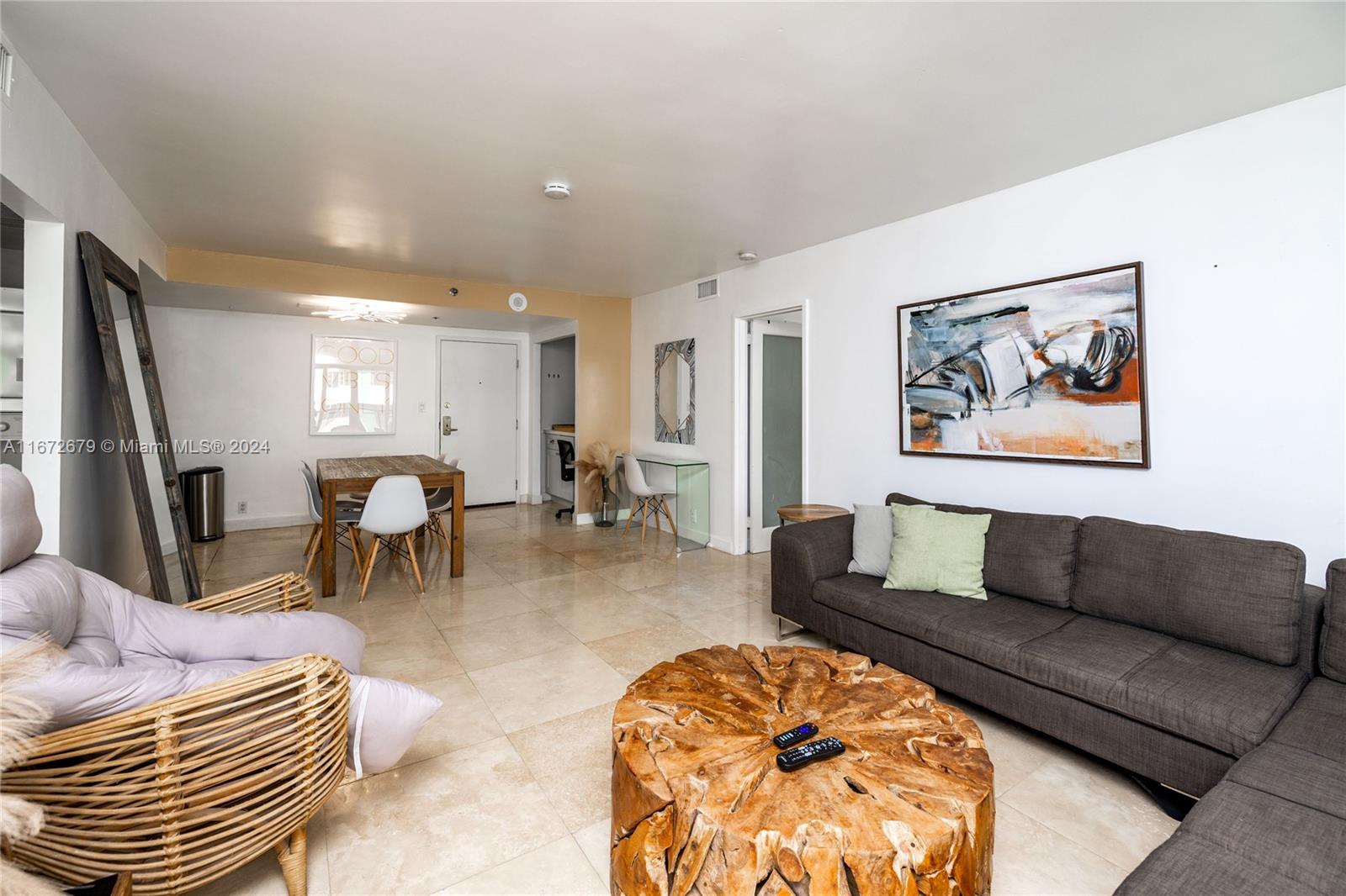 THE ALEXANDER CONDO - Residential