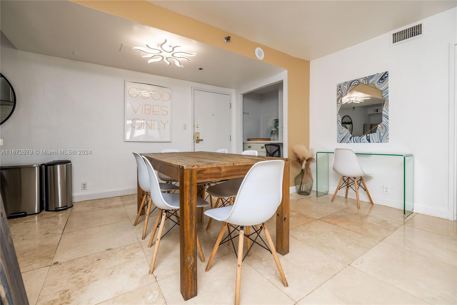 THE ALEXANDER CONDO - Residential