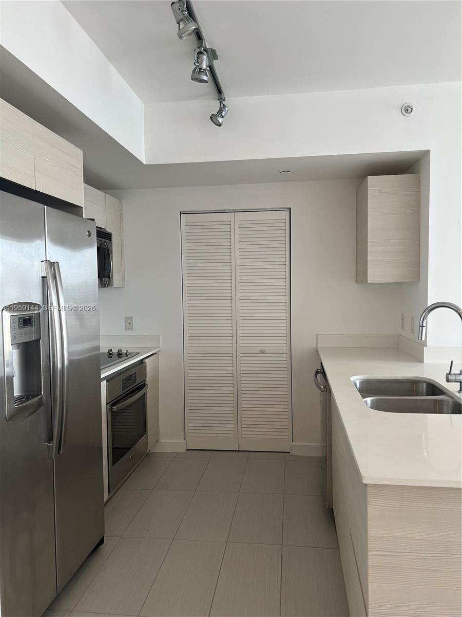 4250 BISCAYNE BOULEVARD C - Residential