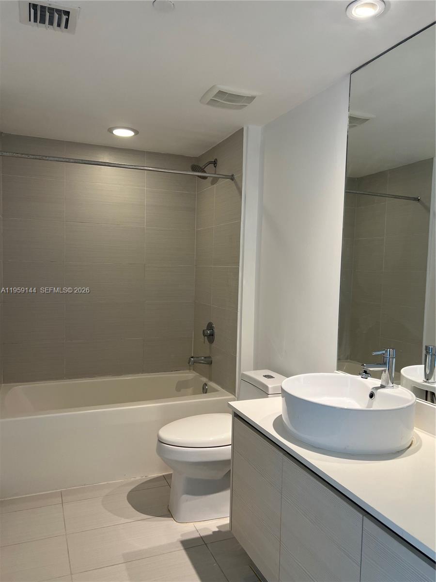 4250 BISCAYNE BOULEVARD C - Residential