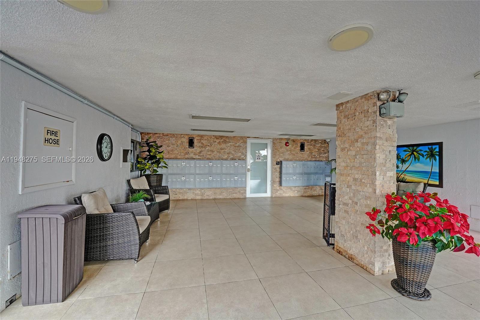 PARADISE TOWERS CO-OP - Residential