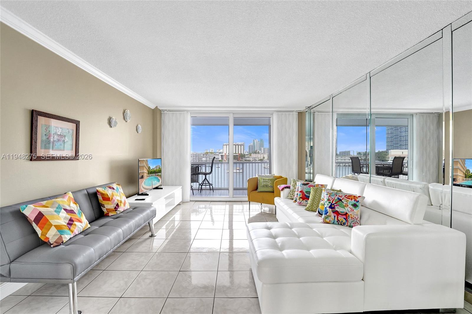 PARADISE TOWERS CO-OP - Residential