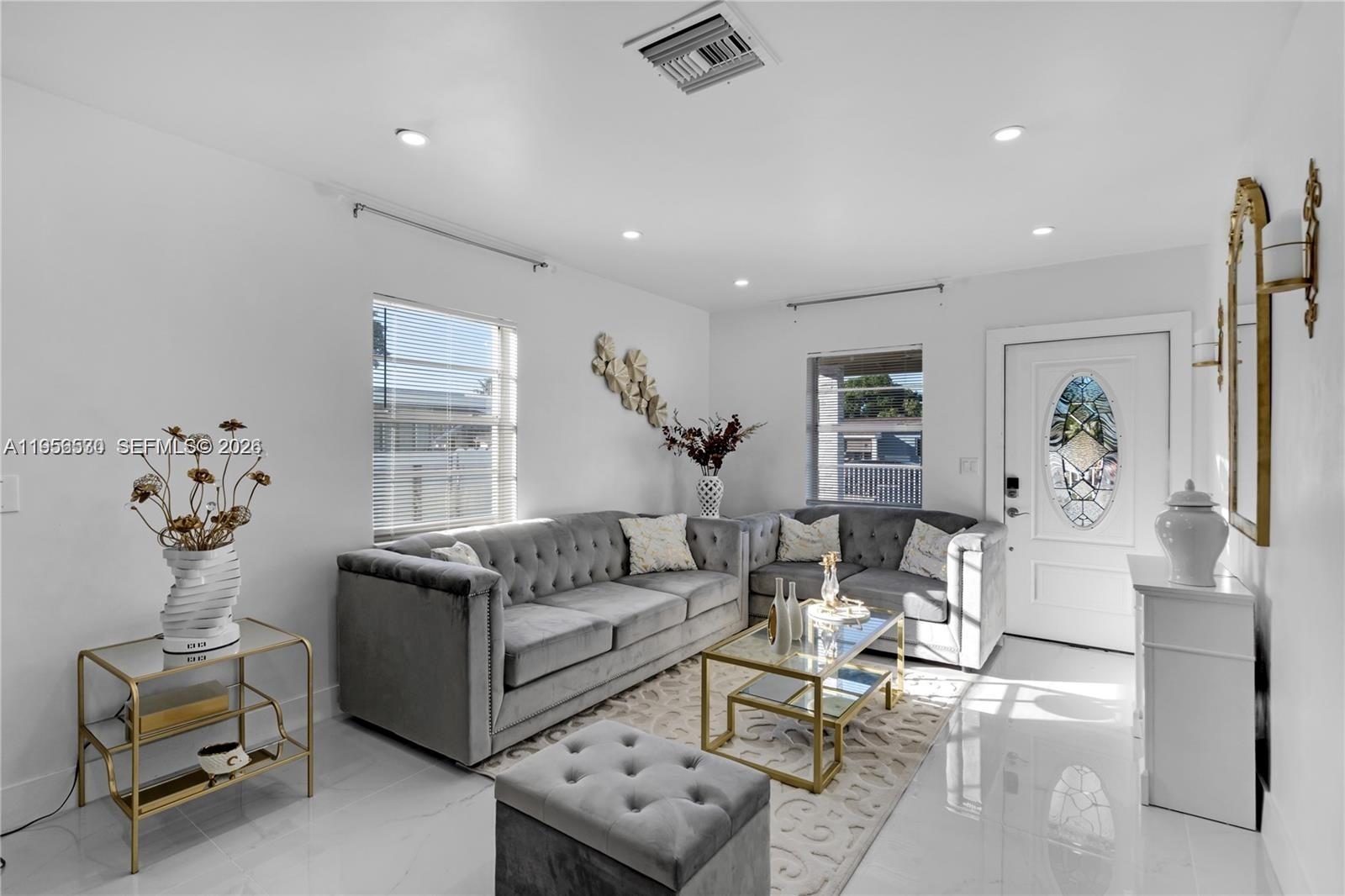 ELM PARK - Residential