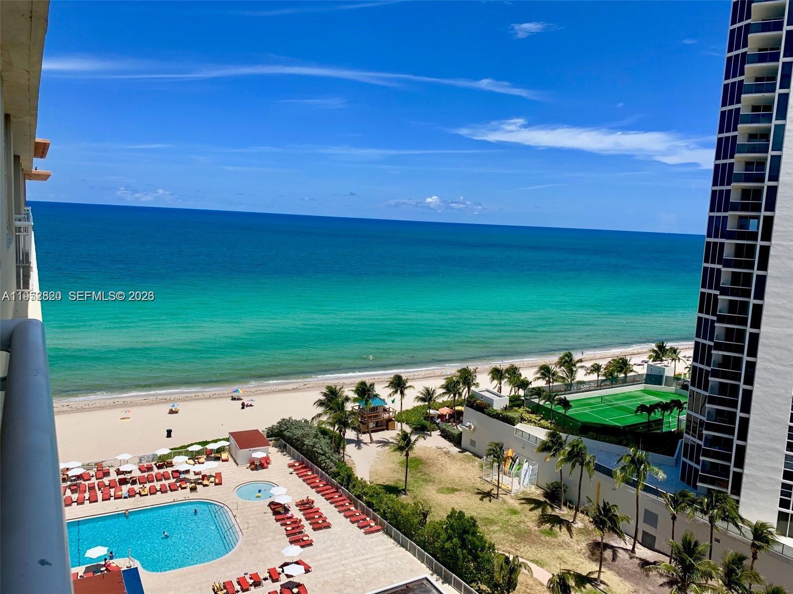THE AVENTURA BEACH CLUB C - Residential