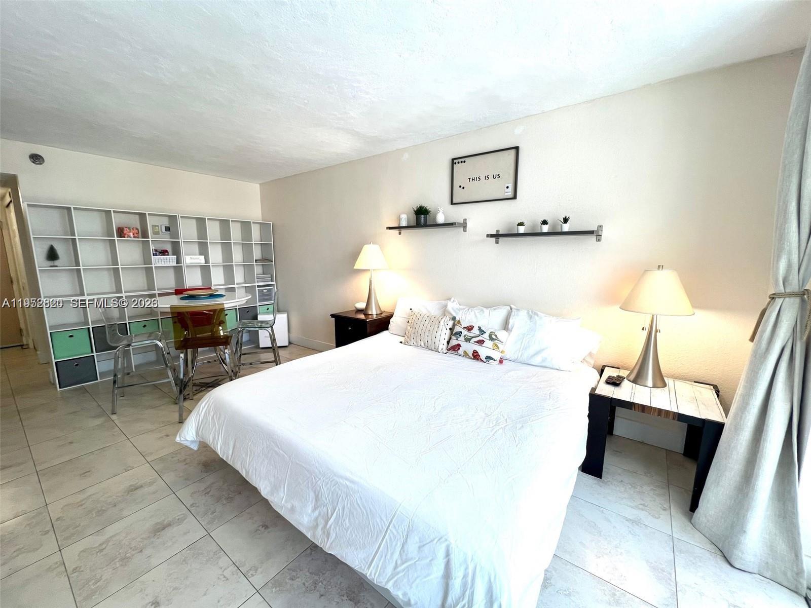 THE AVENTURA BEACH CLUB C - Residential