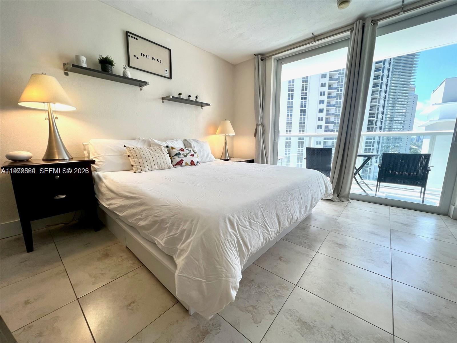THE AVENTURA BEACH CLUB C - Residential