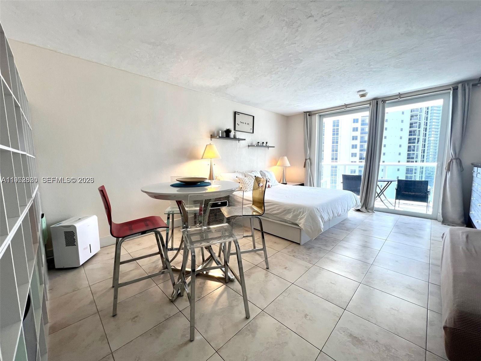 THE AVENTURA BEACH CLUB C - Residential