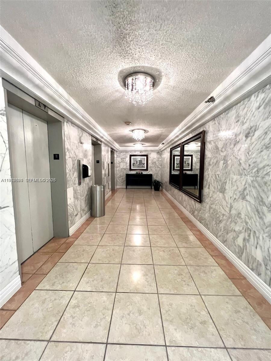 THE AVENTURA BEACH CLUB C - Residential