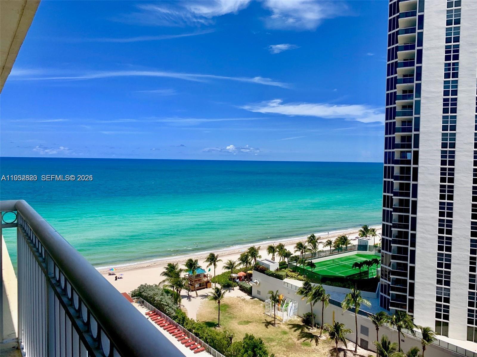 THE AVENTURA BEACH CLUB C - Residential