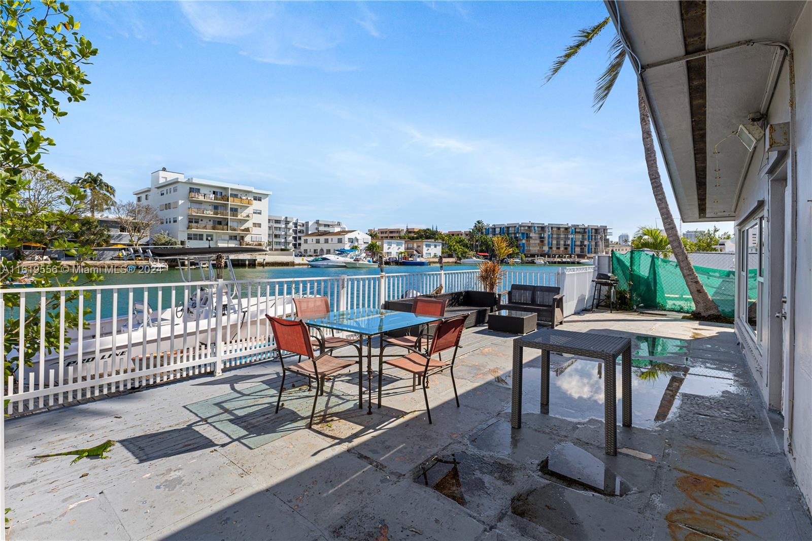 BISCAYNE BCH SUB - Residential