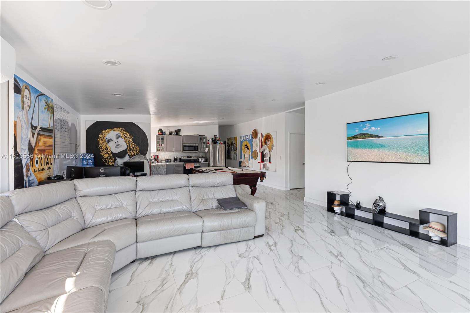 BISCAYNE BCH SUB - Residential