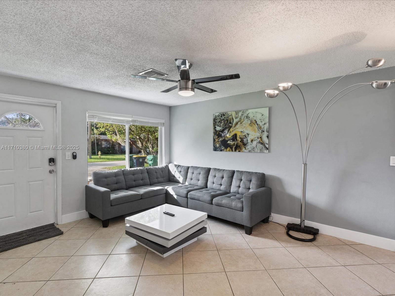 PLAYLAND ISLES - Residential