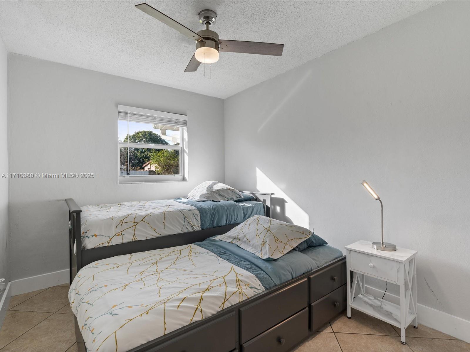 PLAYLAND ISLES - Residential