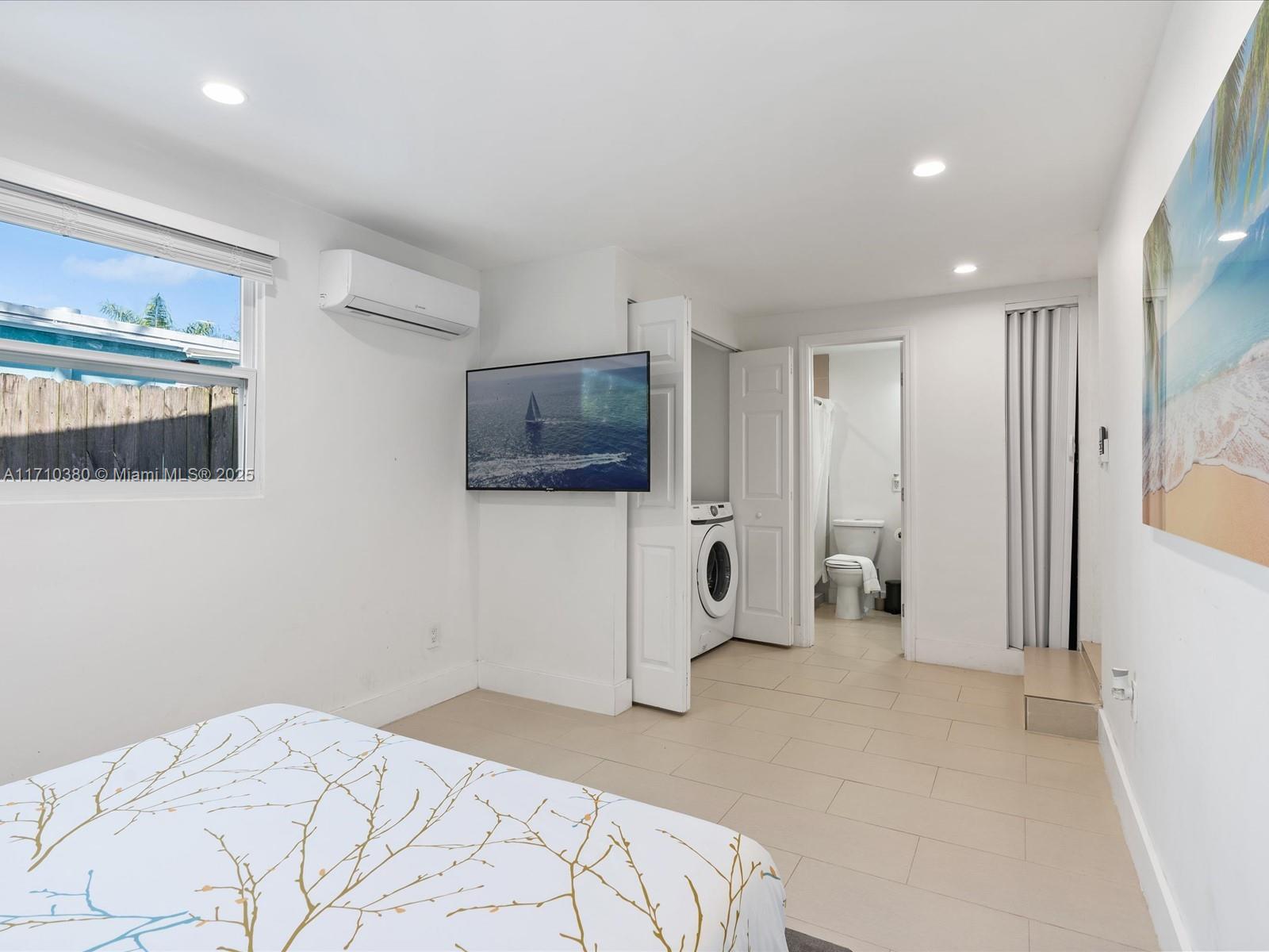 PLAYLAND ISLES - Residential