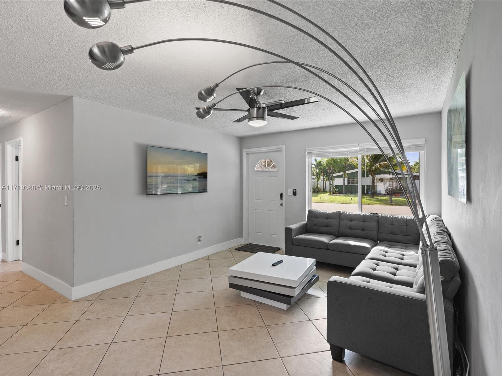 PLAYLAND ISLES - Residential