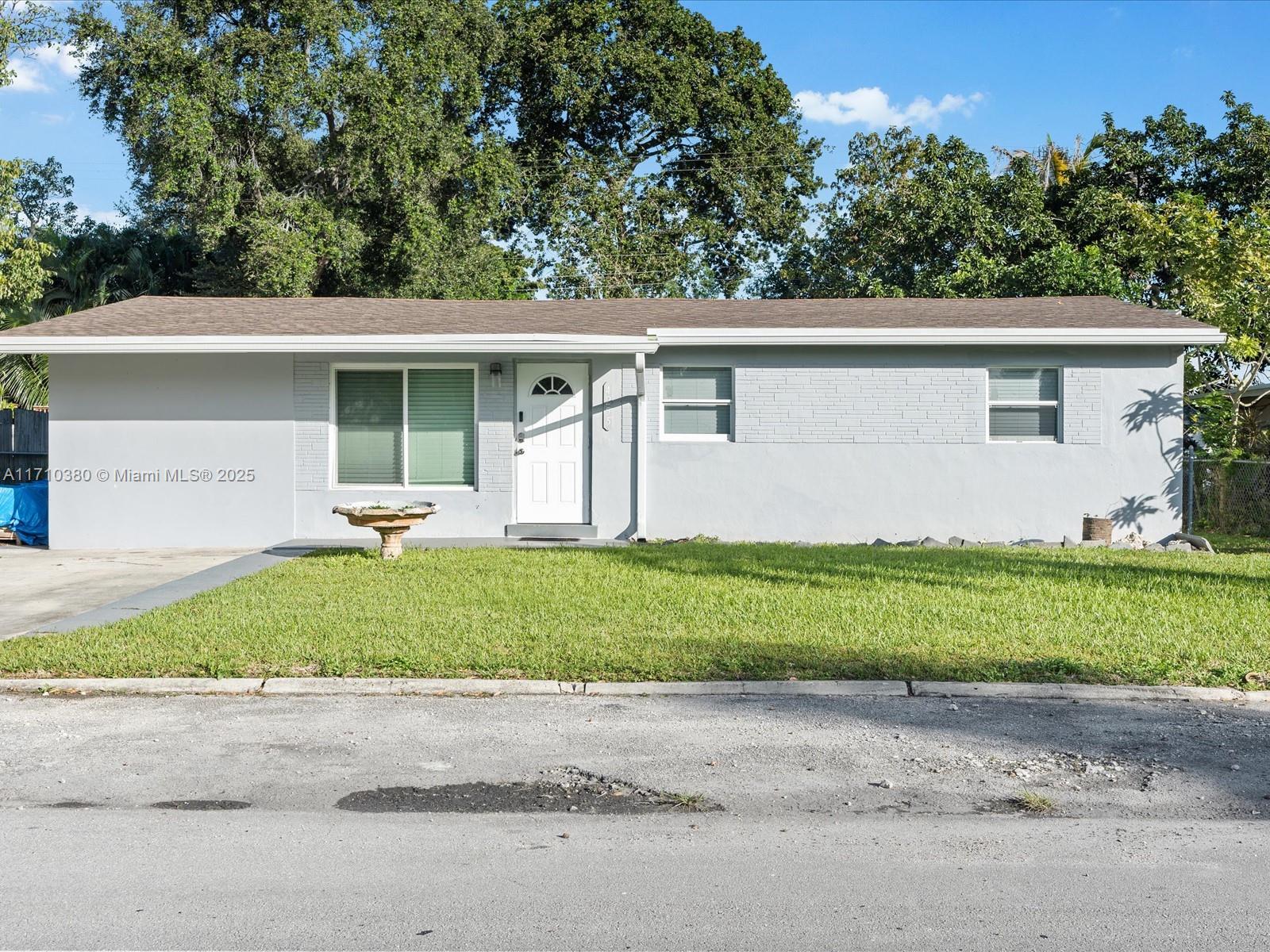 PLAYLAND ISLES - Residential