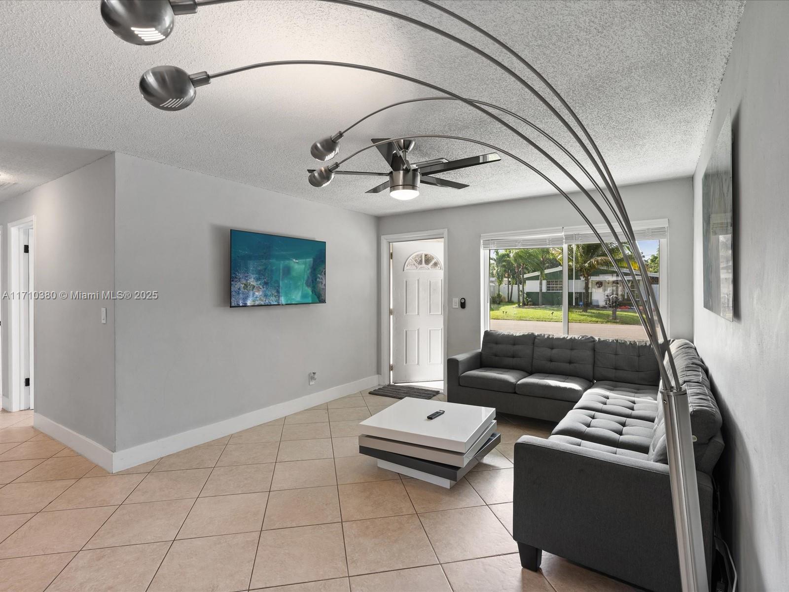 PLAYLAND ISLES - Residential