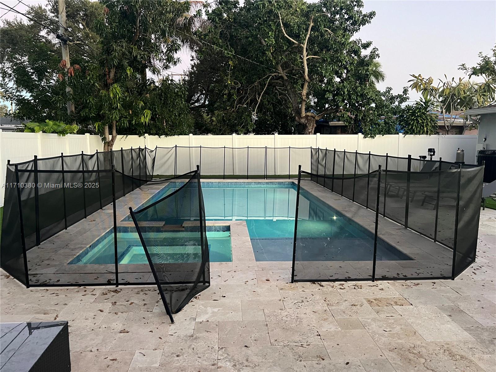 PLAYLAND ISLES - Residential