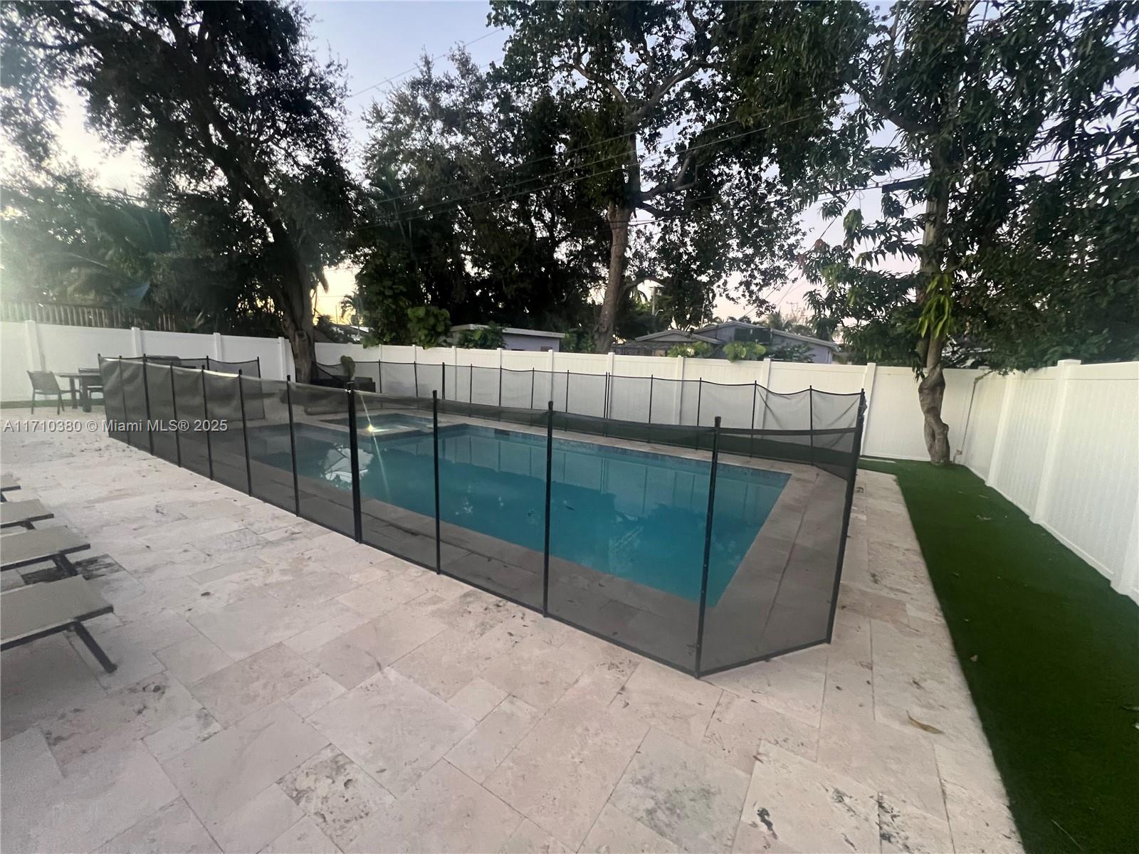 PLAYLAND ISLES - Residential