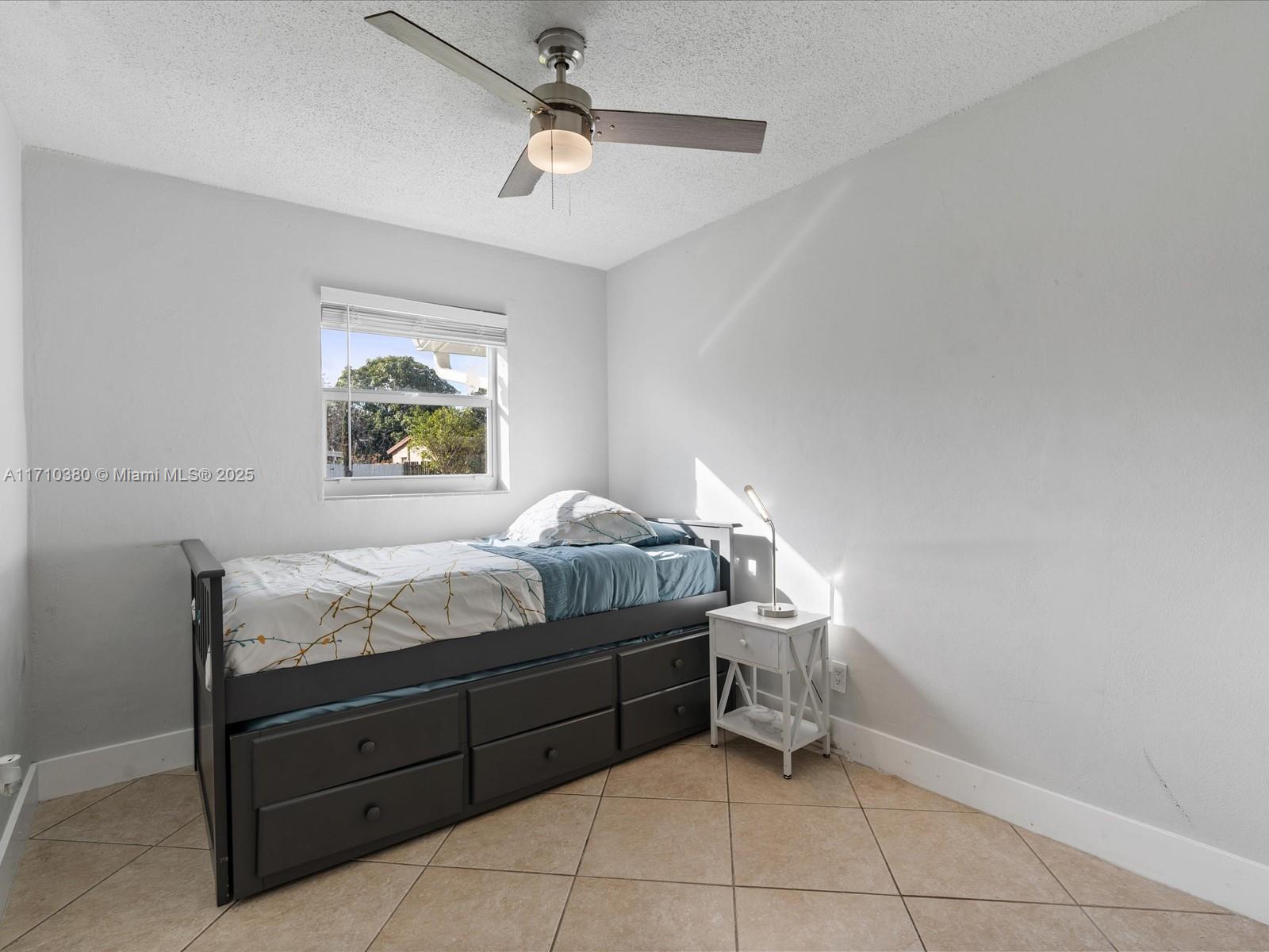 PLAYLAND ISLES - Residential