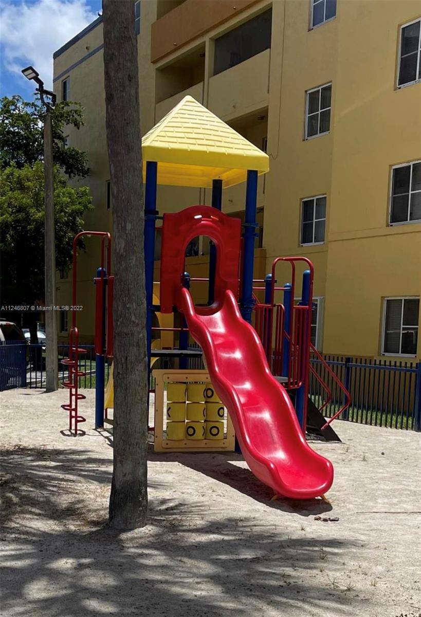 WATERVIEW CONDO - Residential Lease