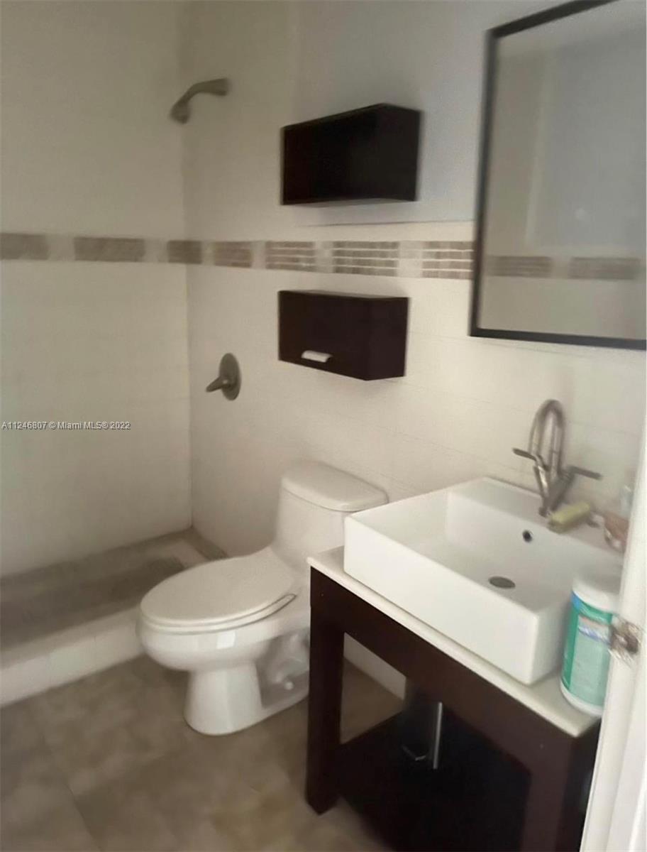 WATERVIEW CONDO - Residential Lease