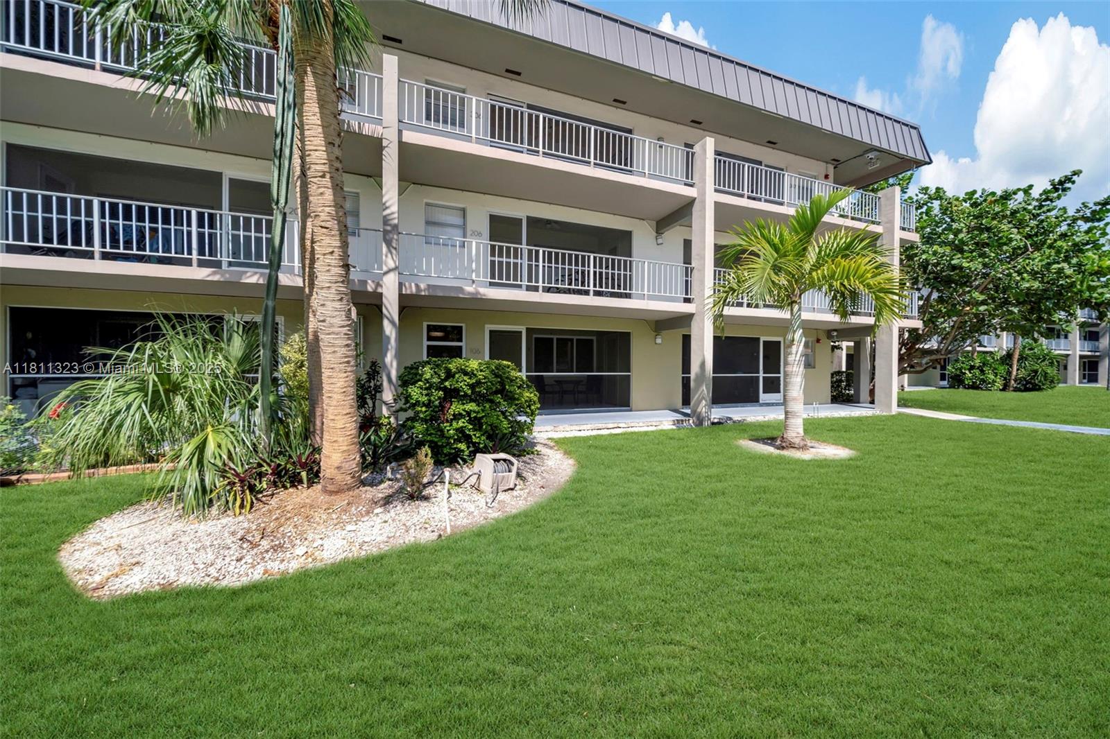 PARADISE BY THE SEA CONDO - Residential Lease