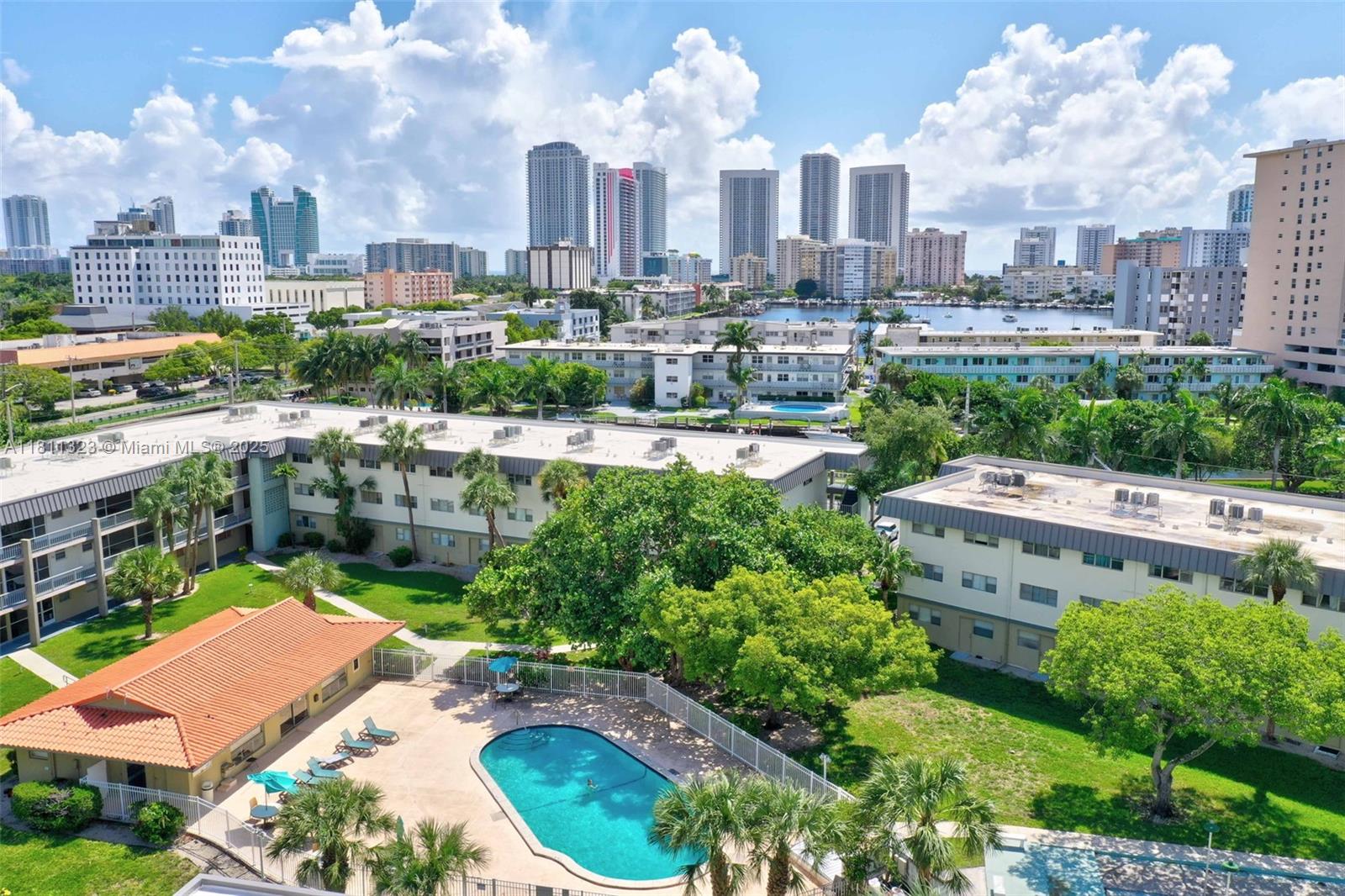 PARADISE BY THE SEA CONDO - Residential Lease