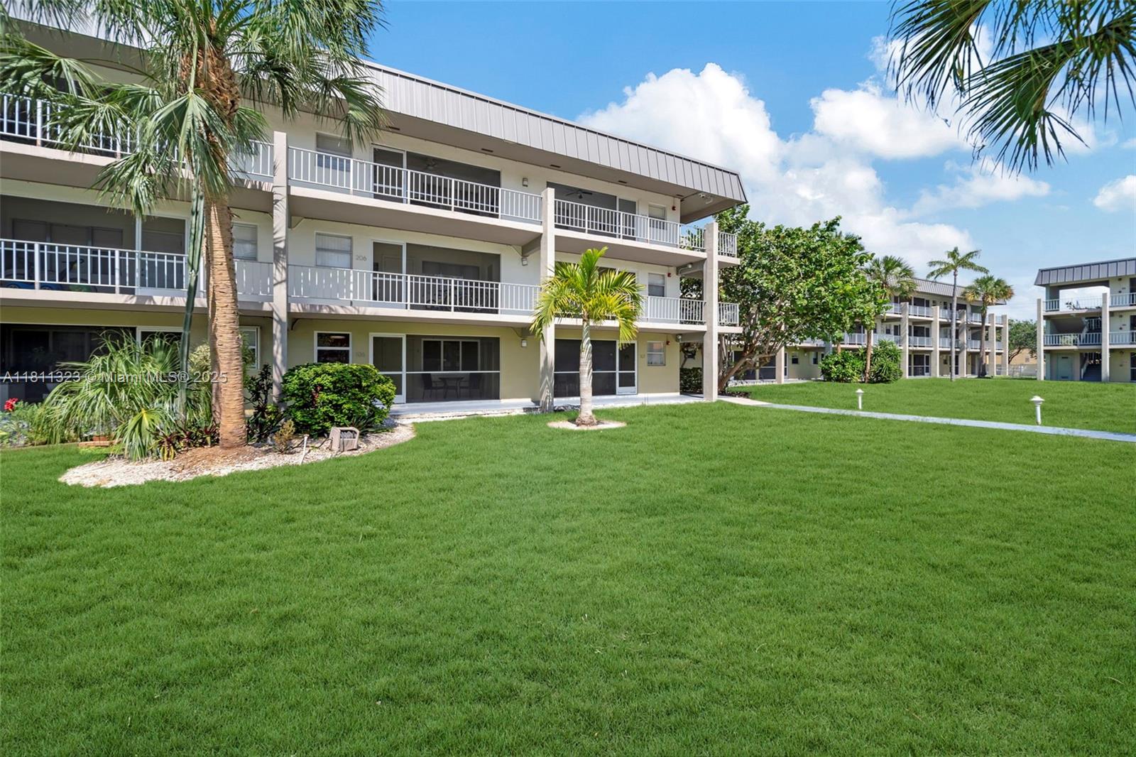 PARADISE BY THE SEA CONDO - Residential Lease
