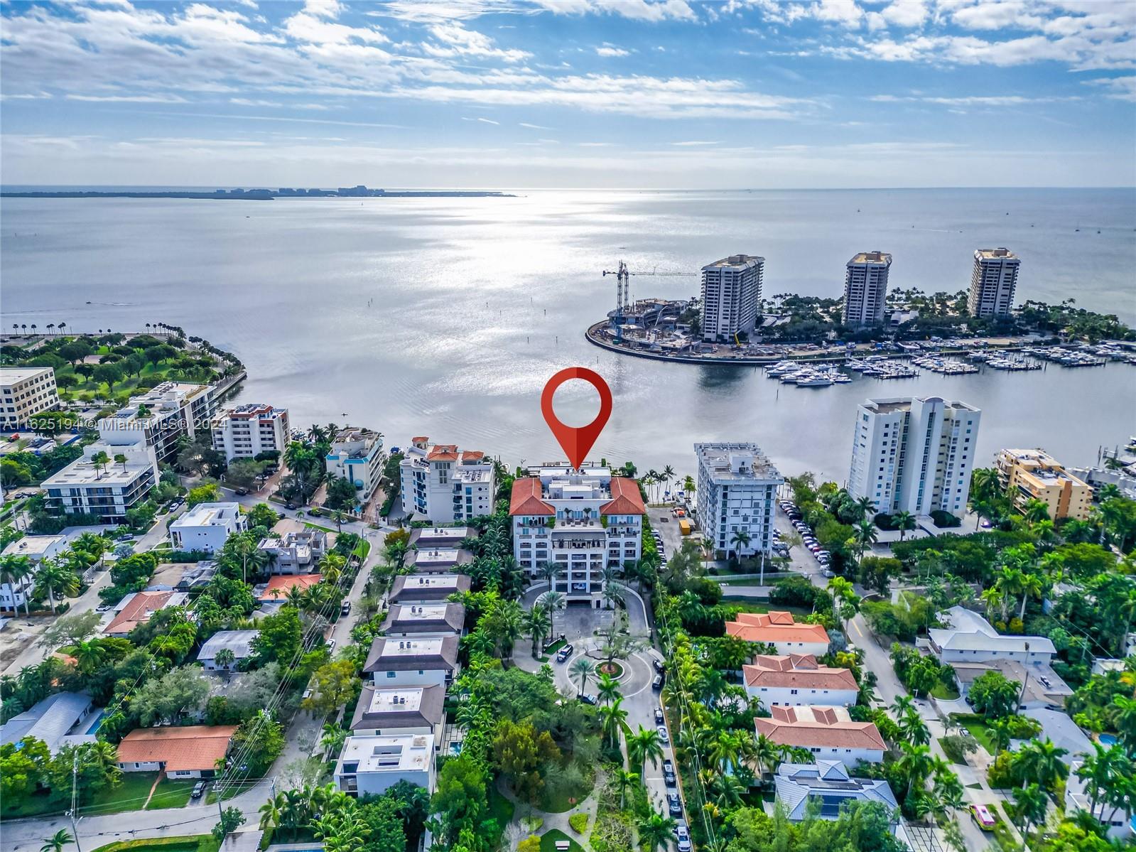 RESIDENCES AT VIZCAYA CON - Residential