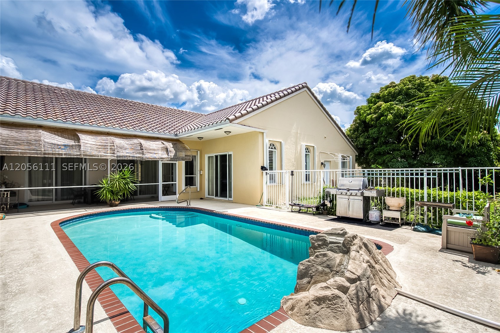 LAKES OF SHERBROOKE PH 9 - Residential