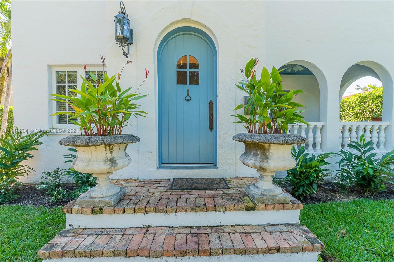CORAL GABLES COUNTRY CLUB - Residential Lease