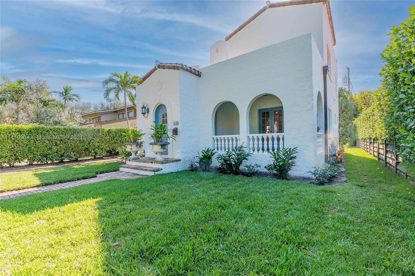 CORAL GABLES COUNTRY CLUB - Residential Lease