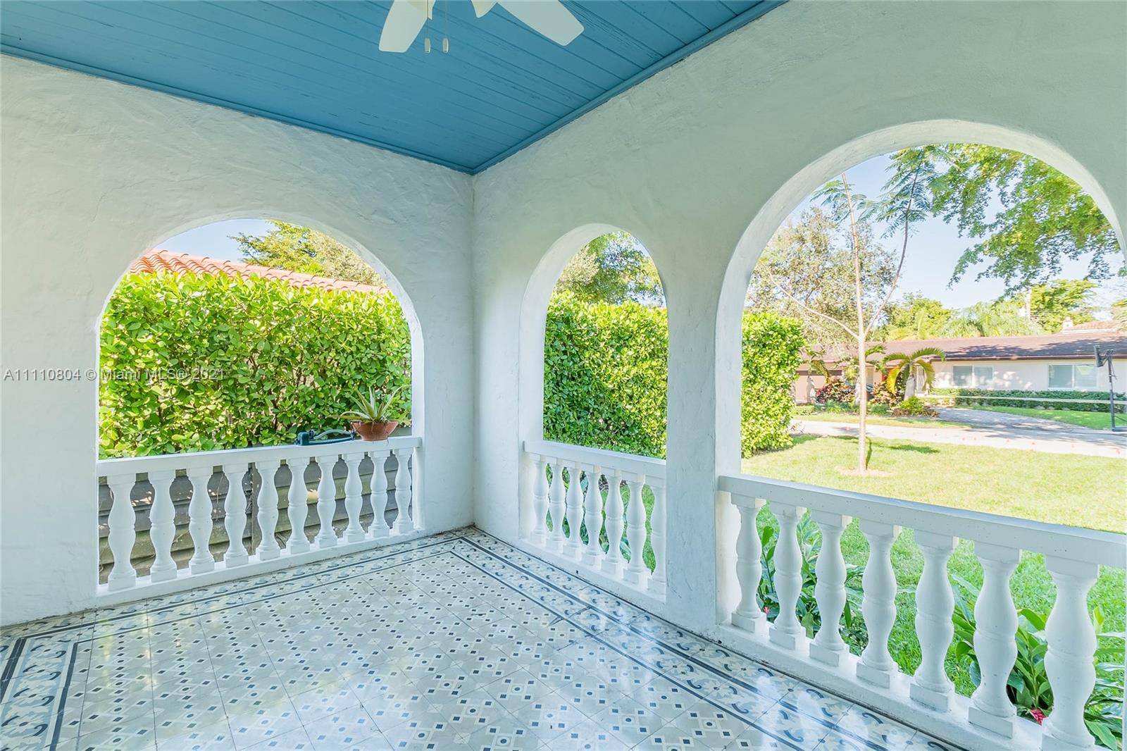 CORAL GABLES COUNTRY CLUB - Residential Lease