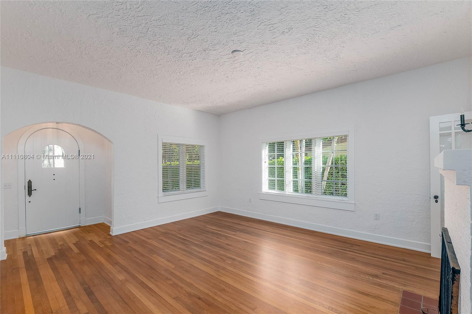 CORAL GABLES COUNTRY CLUB - Residential Lease