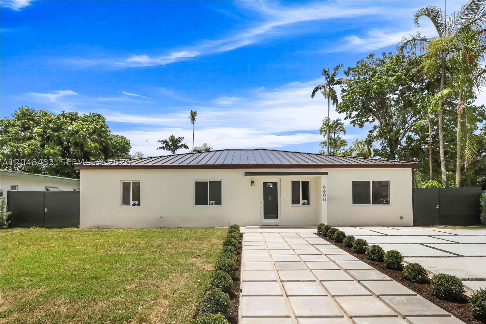 BIRD ROAD TERRACE - Residential