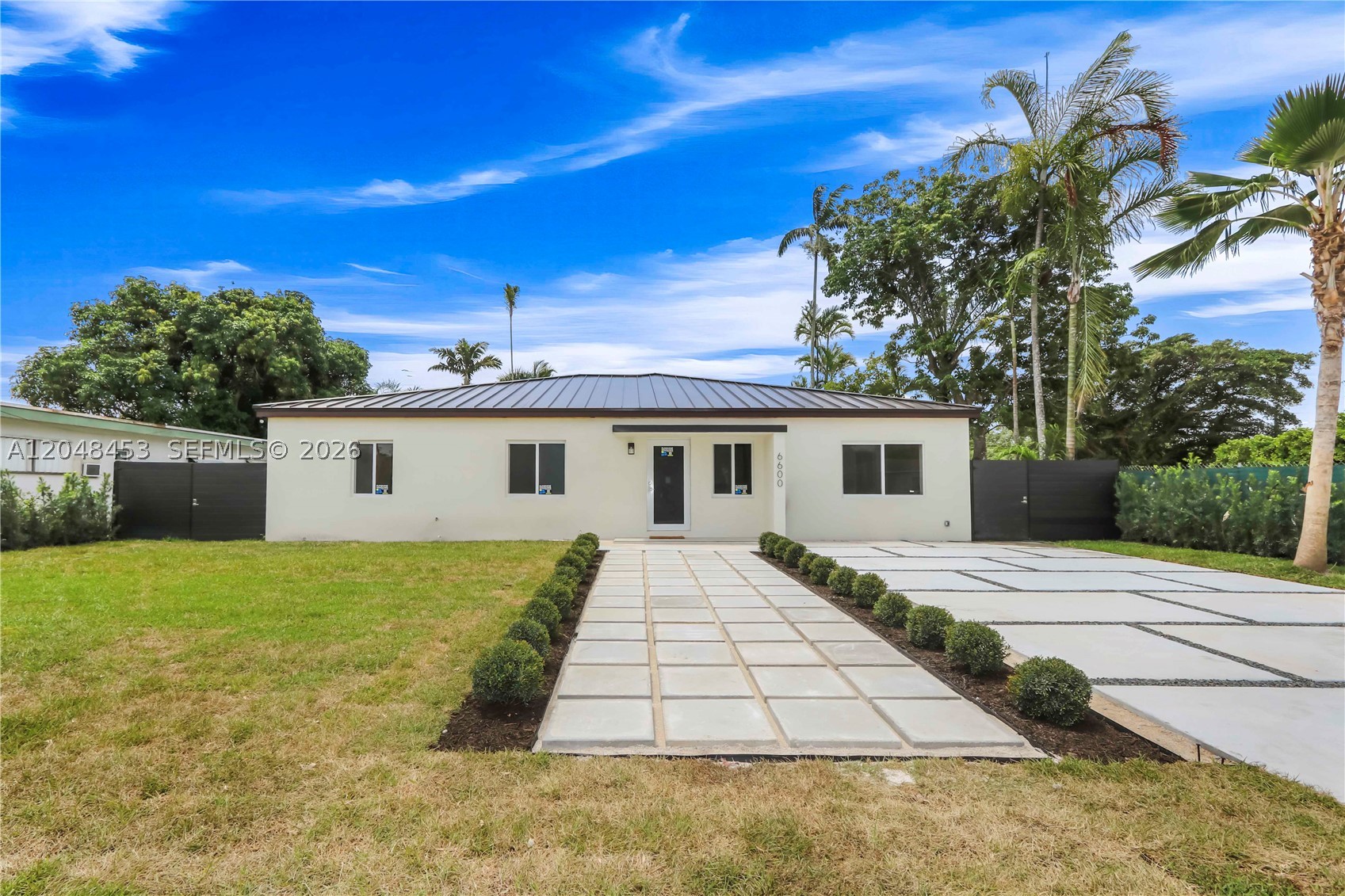 BIRD ROAD TERRACE - Residential
