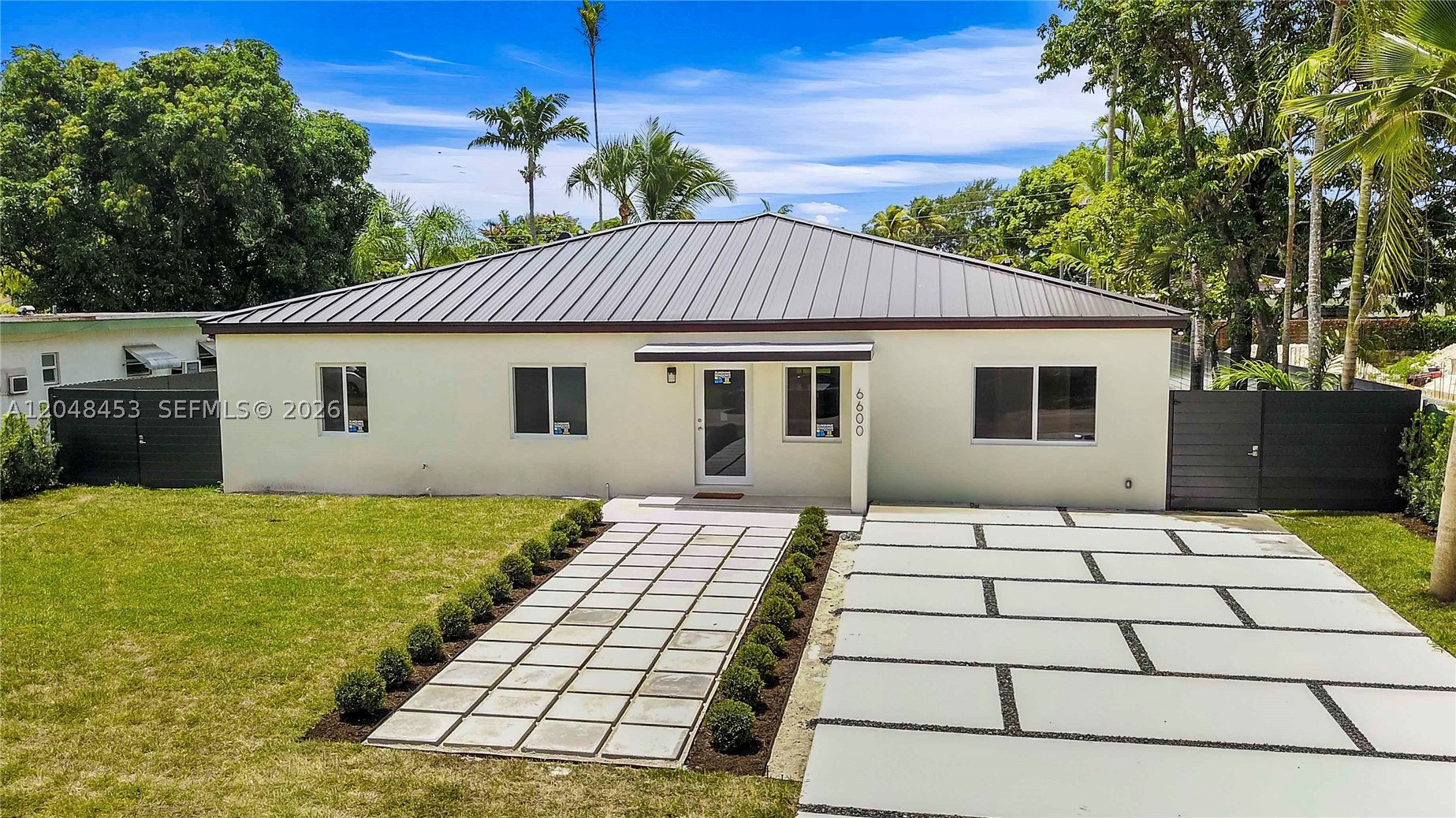 BIRD ROAD TERRACE - Residential