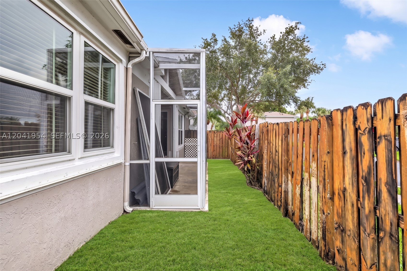LAND SECTION 8 - Residential