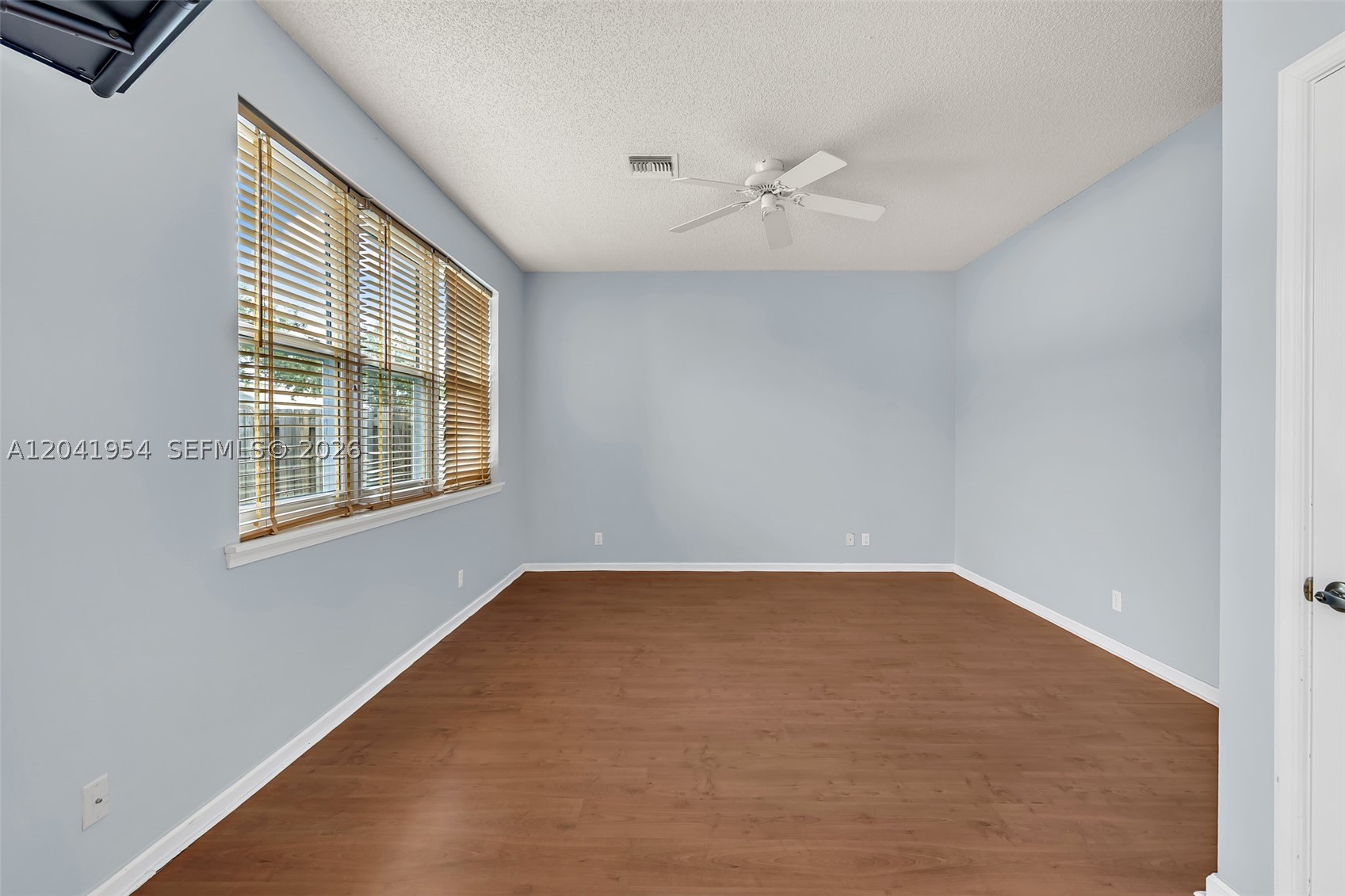 LAND SECTION 8 - Residential