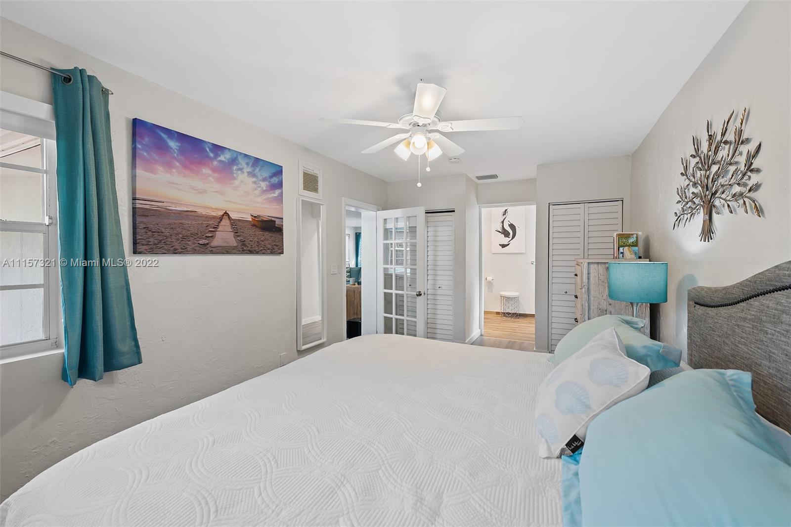 HOLLYWOOD LAKES SEC - Residential