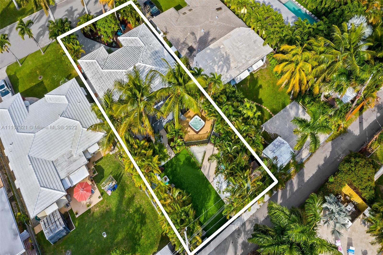 HOLLYWOOD LAKES SEC - Residential
