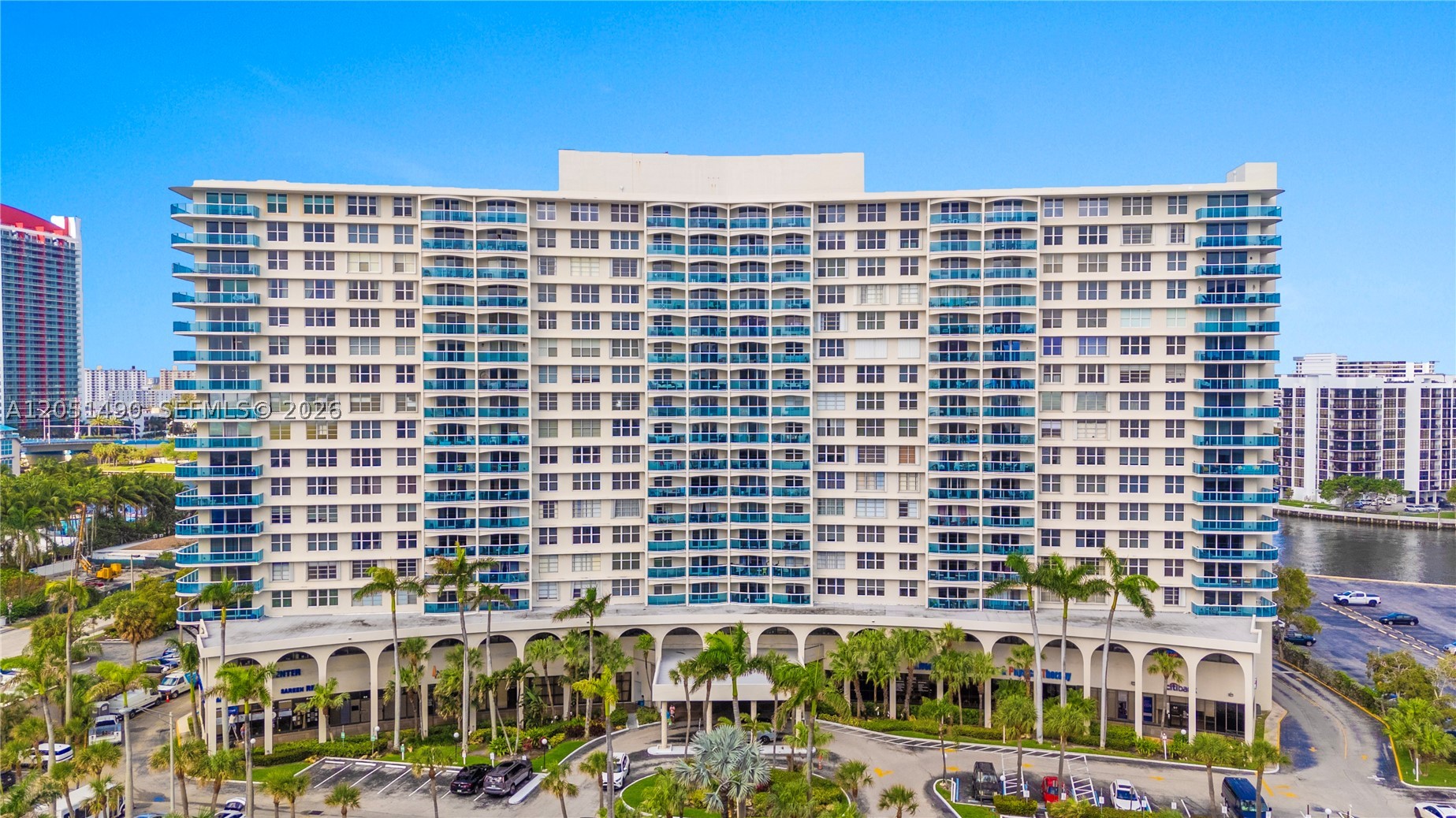 HALLMARK OF HOLLYWOOD CON - Residential Lease