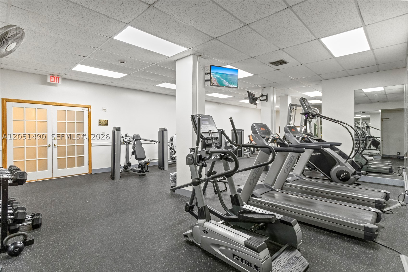 HALLMARK OF HOLLYWOOD CON - Residential Lease