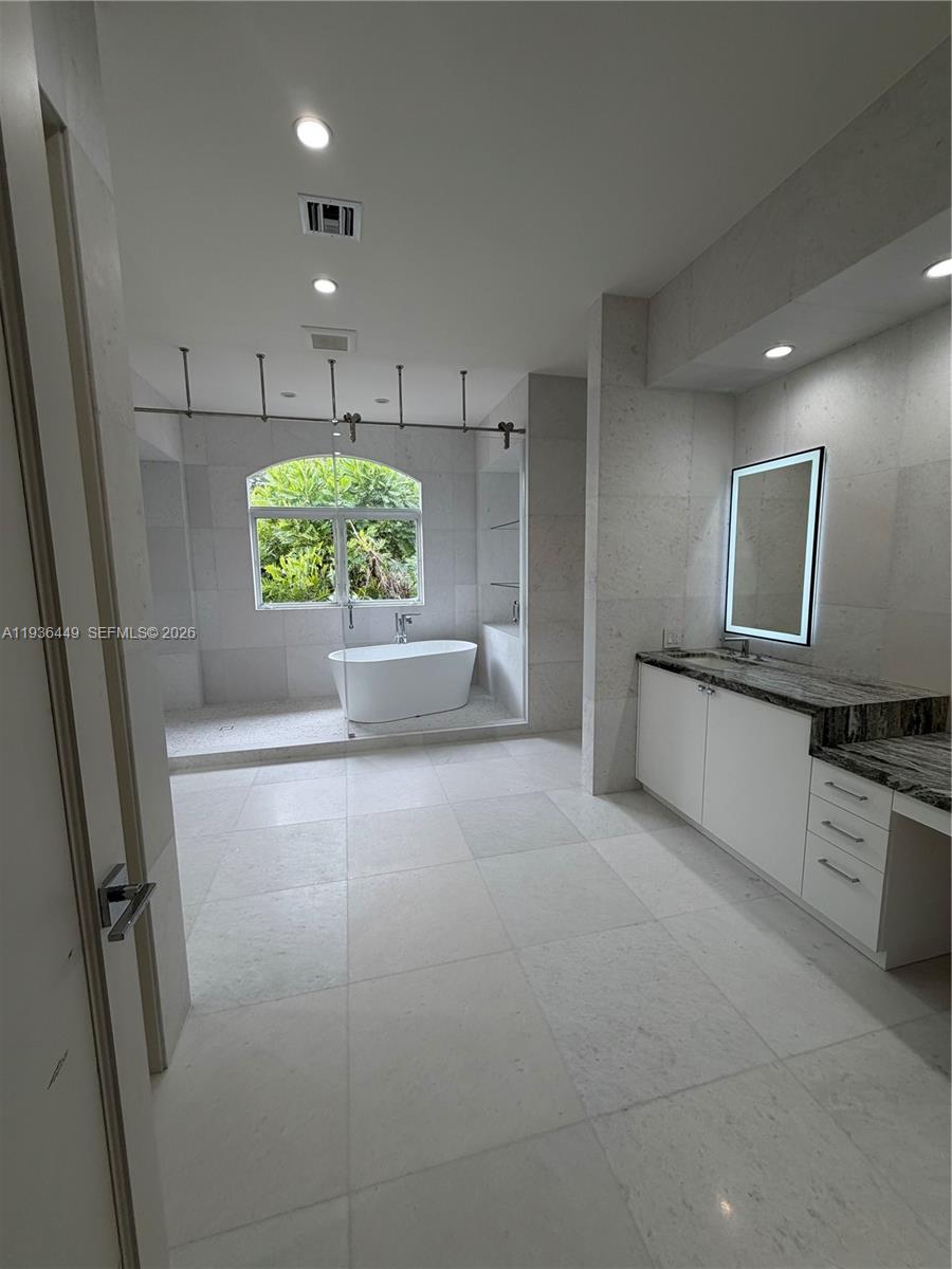 CUTLER OAKS ESTATES - Residential