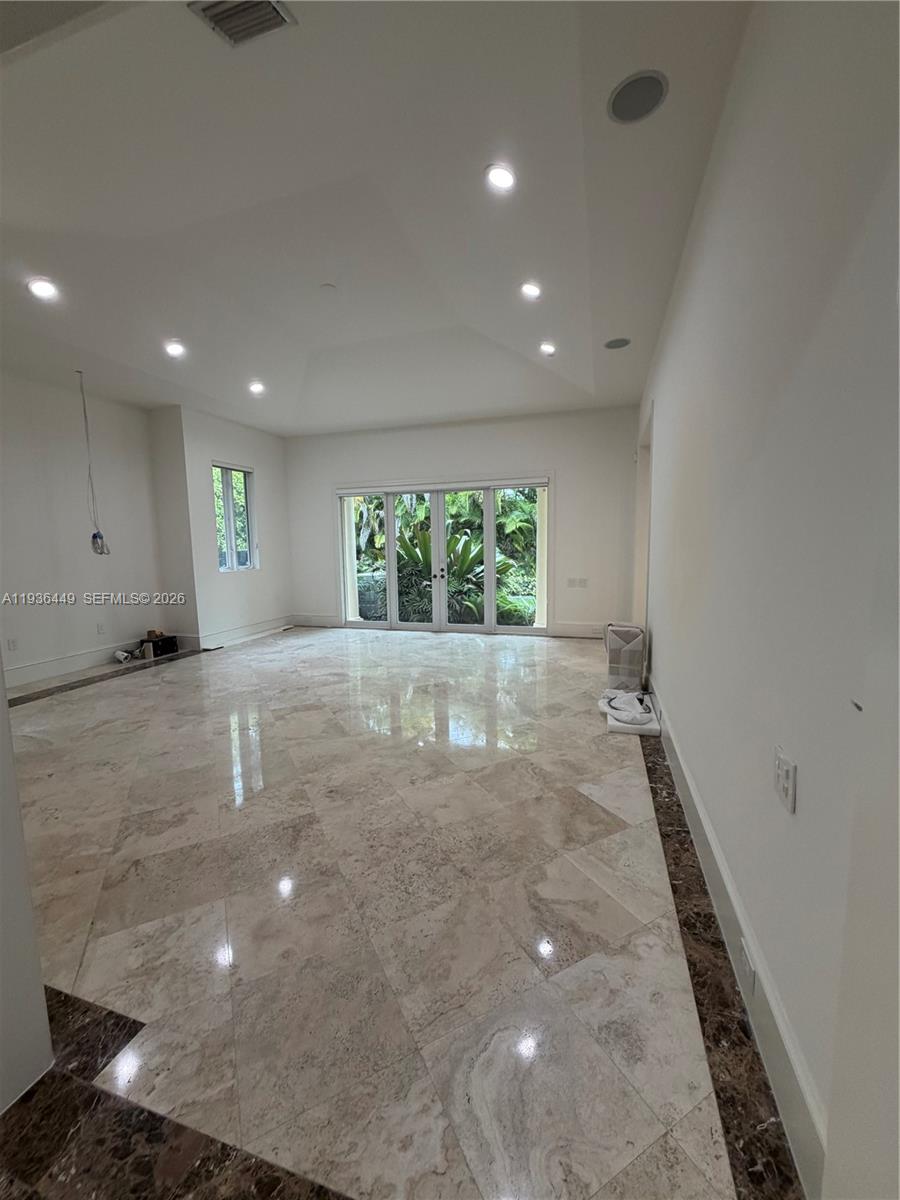 CUTLER OAKS ESTATES - Residential