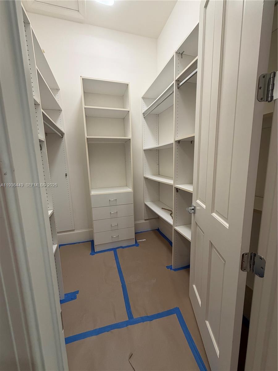 CUTLER OAKS ESTATES - Residential
