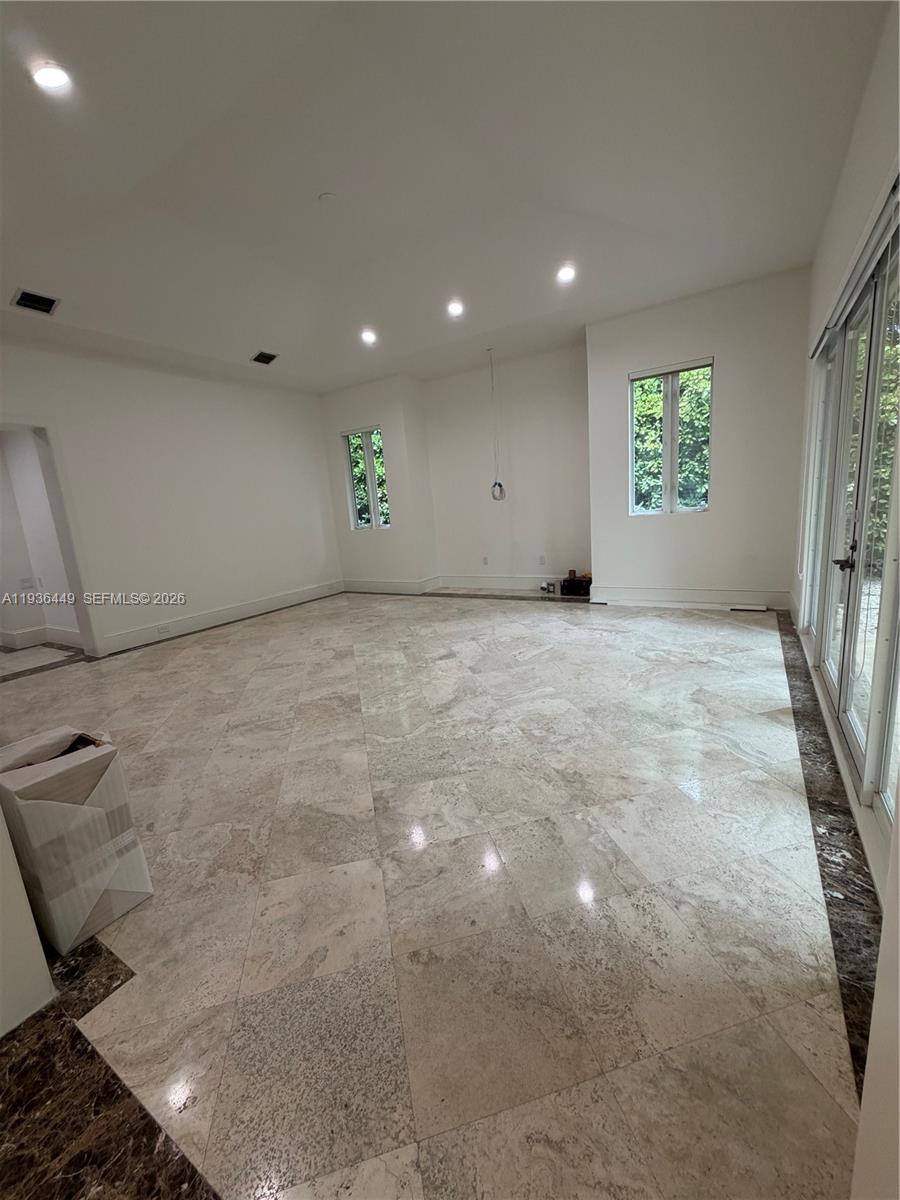 CUTLER OAKS ESTATES - Residential