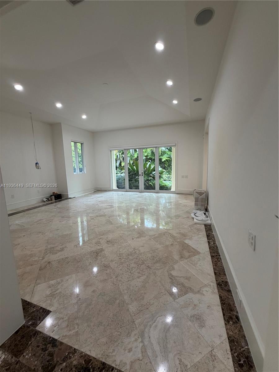 CUTLER OAKS ESTATES - Residential