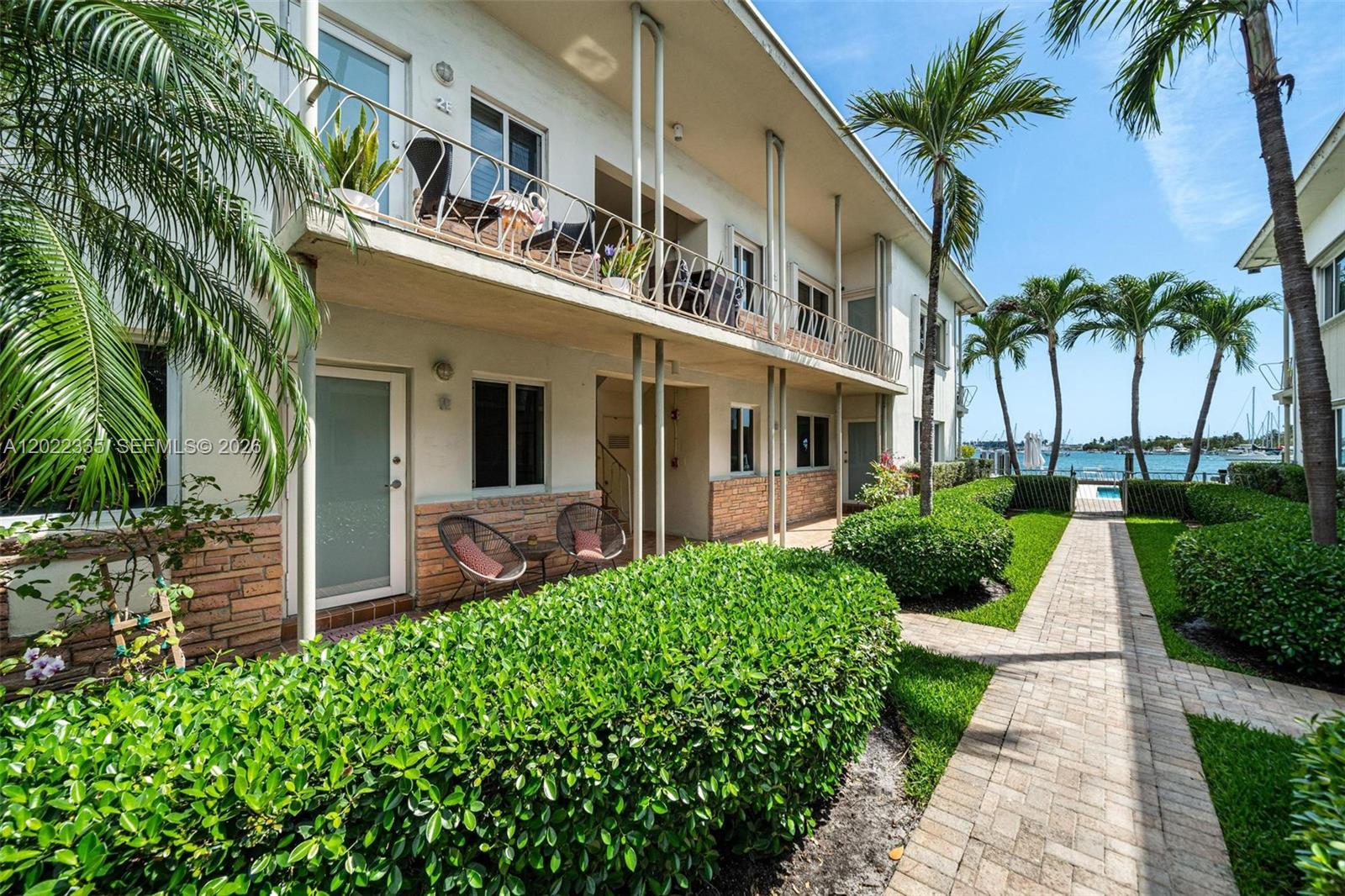 Island living at its best! Located on the coveted Venetian Islands, this updated 1-bedroom, 1-bath condo features hardwood floors, stainless steel appliances, gas cooking, in-unit washer/dryer, and a private patio. Enjoy a gated bayfront community with lush landscaping, a waterfront pool, and spectacular Biscayne Bay views. Minutes from South Beach, Brickell, and Downtown Miami. A perfect blend of tranquility, convenience, and Miami lifestyle.